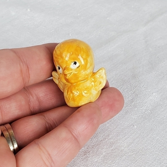 Vtg tiny bird ceramic figurine 1 1/4" - Picture 3 of 8